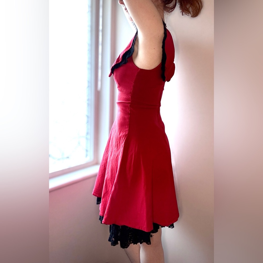 Hot Topic Red Fit & Flare Skater Dress Black Lace Trim Goth Grunge Coquette M - Picture 10 of 10